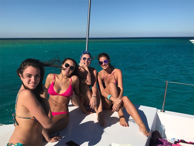 Jaque Ciocci, Luciana Cardoso, Renata Longaray e Daiane de Paula passaram pelo Mar Vermelho (Foto: Reprodução / nstagram)