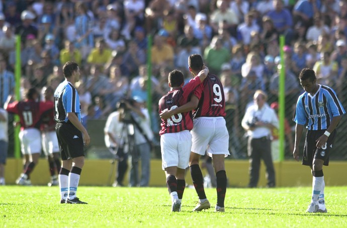 grêmio atlético-pr 2004 rebaixamento erechim (Foto: José Doval/Agência RBS)