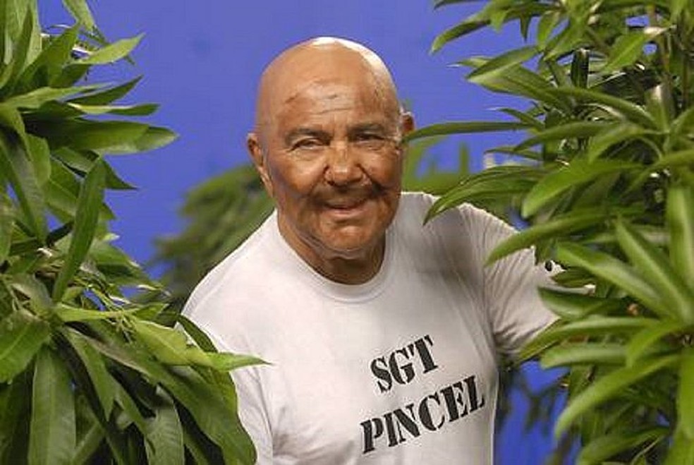 Roberto Guilherme caracterizado como Sargento Pincel — Foto: Divulgação/Globo