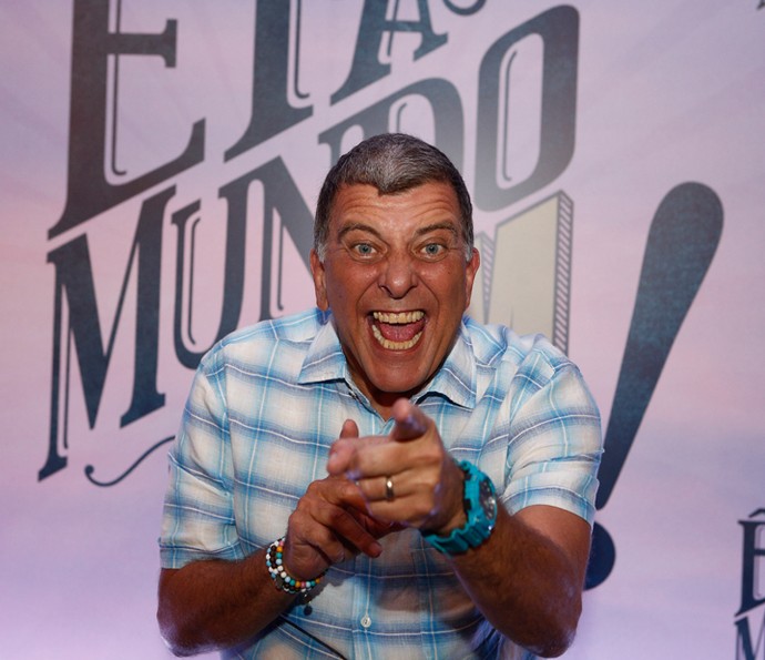 Jorge Fernando convida você a assistir 'Êta Mundo Bom!' (Foto: Inácio Moraes/Gshow)