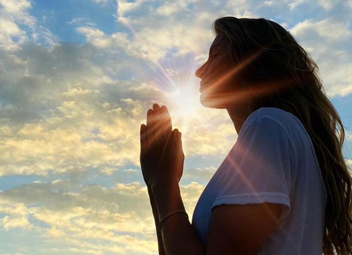Gisele Bündchen pede corrente de oração aos internautas (Foto: Reprodução/Instagram)