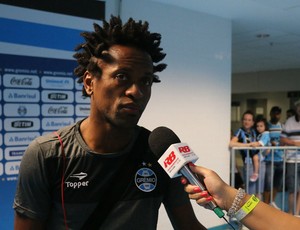 Grêmio espera reunião com agente para definir futuro de Zé Roberto