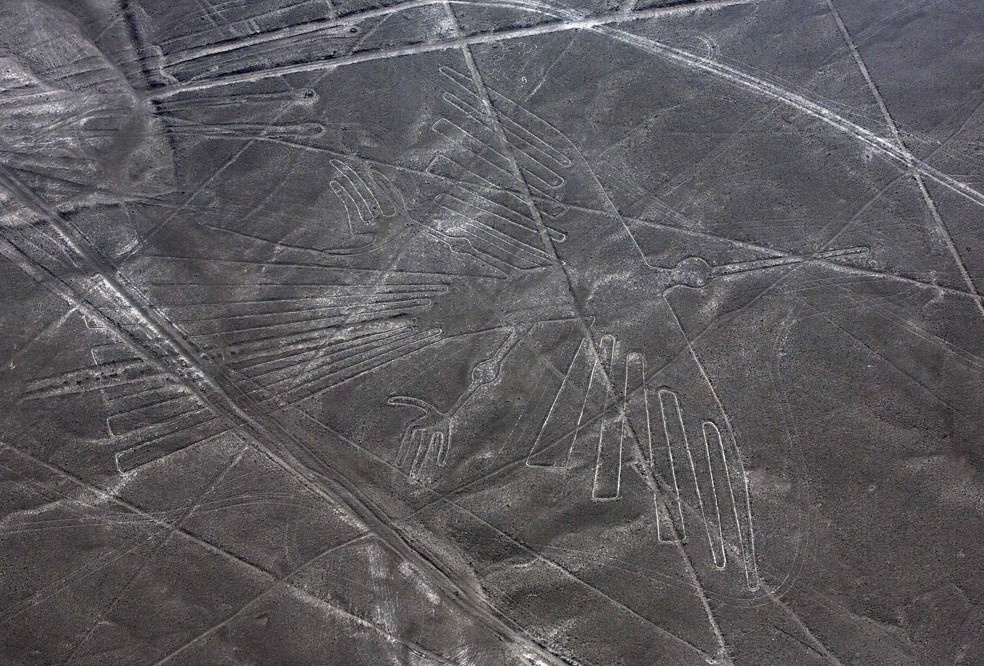 Foto de 2014 mostra um dos geoglifos das Linhas de Nazca, no Peru  (Foto: Rodrigo Abd/AP)