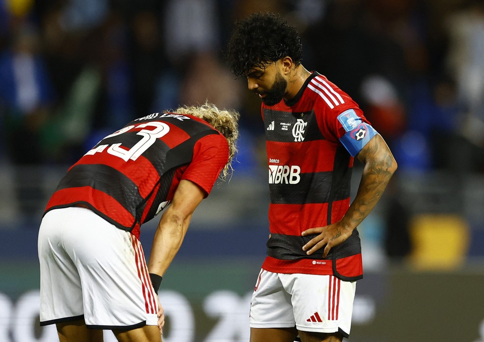 David Luiz e Gabigol lamentam eliminao do Flamengo no Mundial  Foto: REUTERS/Andrew Boyers