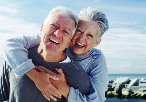Saúde mental: para pesquisadores da Universidade da Califórnia, pessoas são mais felizes com o avanço da idade (Foto: Thinkstock)
