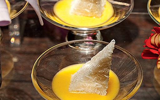 Cuscuz de tapioca com baba de moça de maracujá - Casa e Jardim | Doces