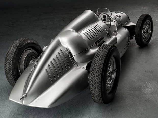 G1 > Carros - NOTÍCIAS - Audi faz réplica de carro de 1938 para festival de  velocidade