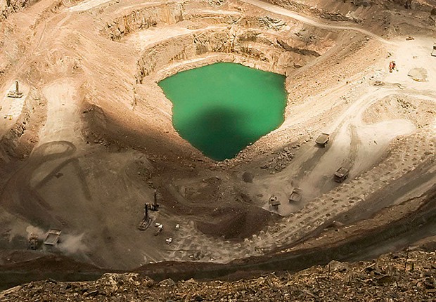 Uma barragem ruiu em março de 2018 na mina de ouro de Cadia, na Austrália. Locais se assustaram, mas ninguém morreu (Foto: Jacky Ghossein/AFP/Getty Images)