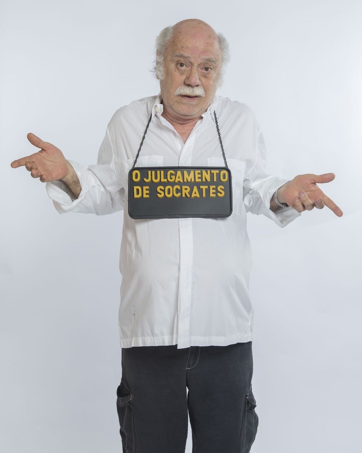 Peça 'O julgamento de Sócrates' é encenada no teatro da ...