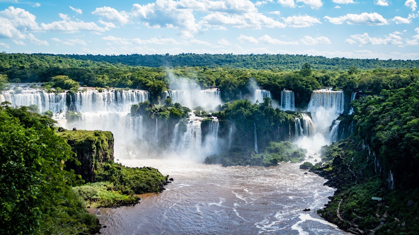 Cataratas do Iguaçu entram para a lista de dez melhores lugares do mundo para visitar (Foto: Getty Images)