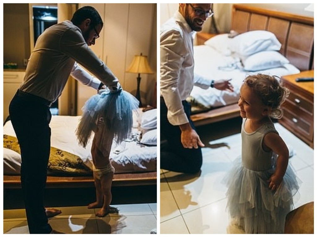 O pai ajudou o filho a se vestir para o casamento (Foto: Reprodução Facebook)