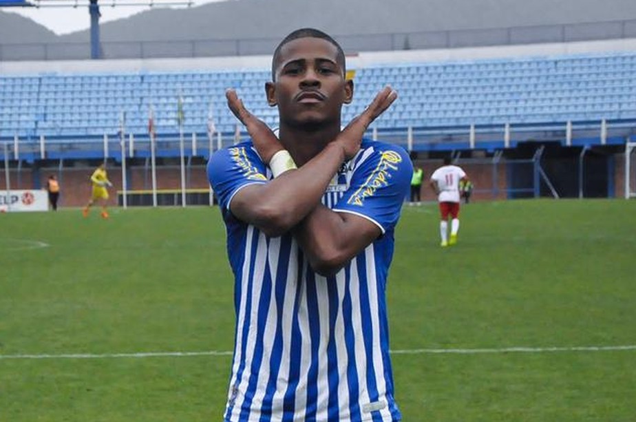 Valentim Relaciona Matheus Lucas Pela Primeira Vez E Deve Repetir Escalacao Do Avai Contra O Vasco Avai Ge