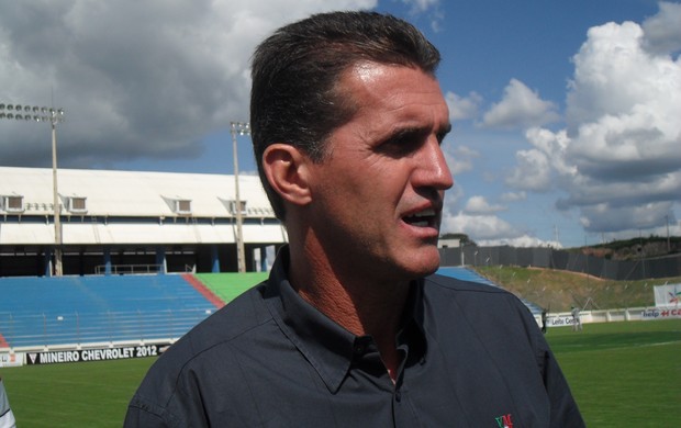 Vágner Mancini em visita à Arena do Calçado (Foto: Cleber Corrêa)