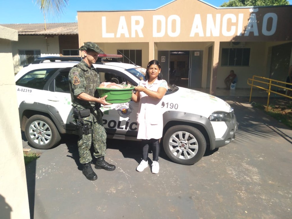 Pescados foram apreendidos em fiscalização policial em Teodoro Sampaio — Foto: Polícia Ambiental 