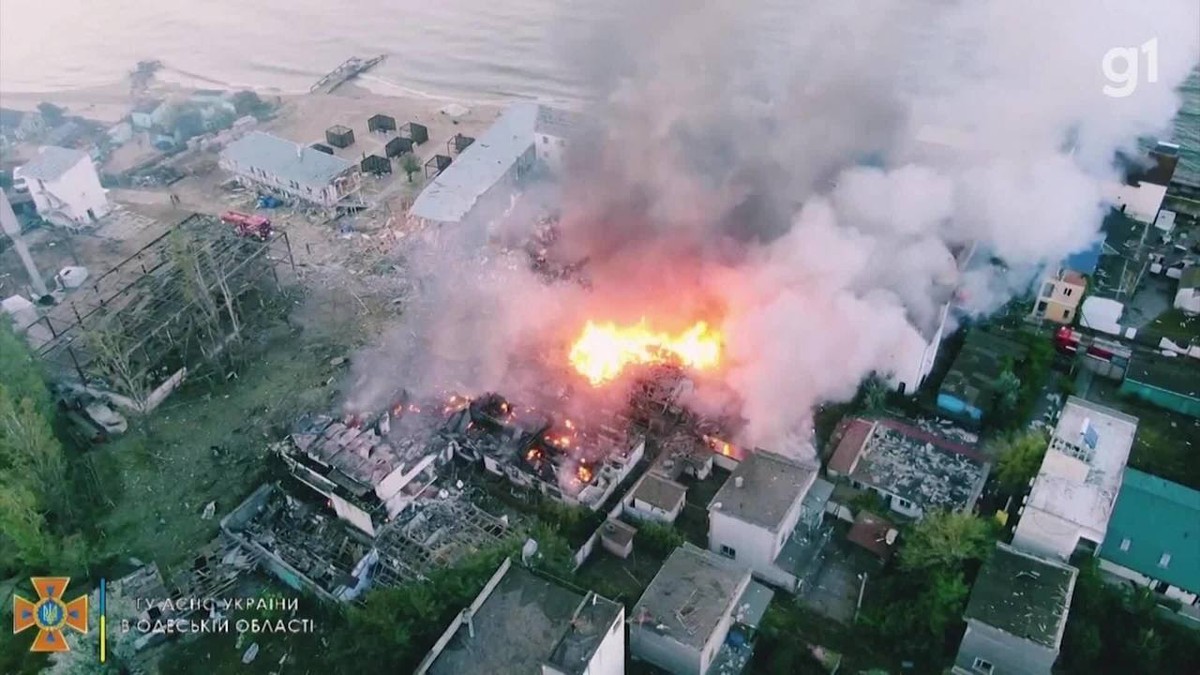 Imagens de drone mostram destruição após ataque perto de Odessa, na Ucrânia