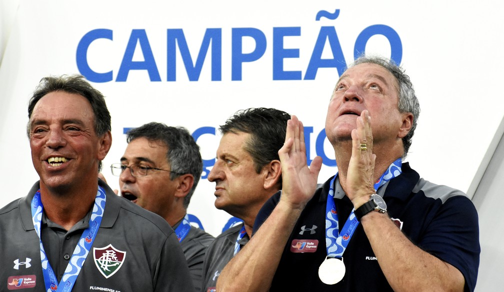 Durante a premiaÃ§Ã£o, Abel agradeceu aos cÃ©us (Foto: MAILSON SANTANA/FLUMINENSE FC.)