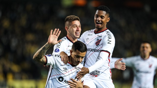 Registro de Peñarol 1x2 Athletico, pela semifinal da Sul-Americana