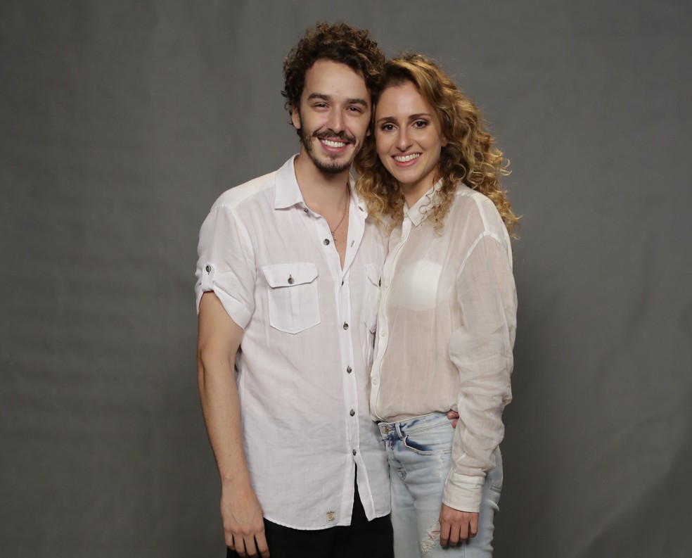 Gabriel Stauffer e Carol Duarte ficaram amigos nos bastidores (Foto: Raphael Dias/Gshow)