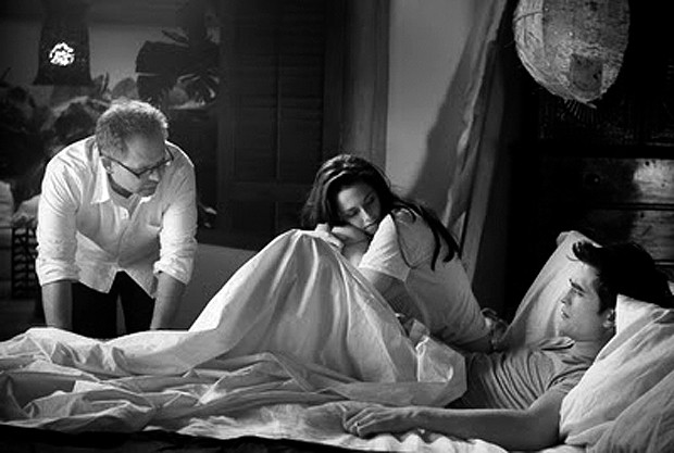 Doce vampiro: Bella (Kristen Stewart) e Edward (Robert Pattinson) amor psicografado por E.L. James na web que continuou na para a vida real (Foto: divulgação)