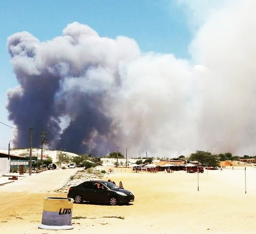 Incêndio começou no Assentamento 25 de Julho (Foto: Wilk Campos)