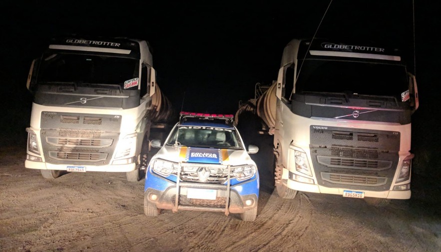 Caminhões com combustíveis são recuperados horas após roubo na BR-230, no norte do Tocantins