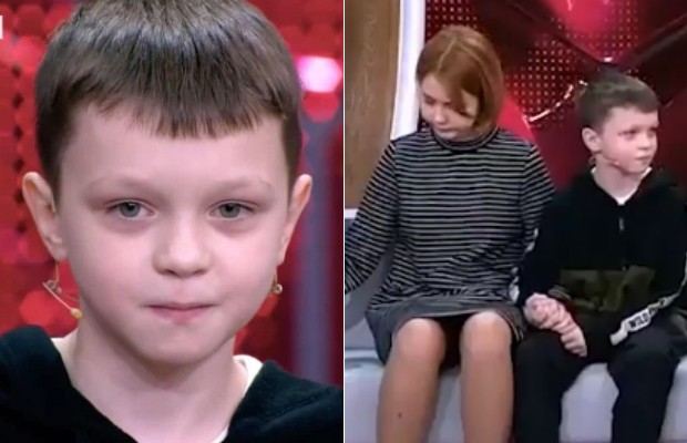 Crianças de gravidez polêmica na Rússia participam de programa de TV (Foto: Reprodução )