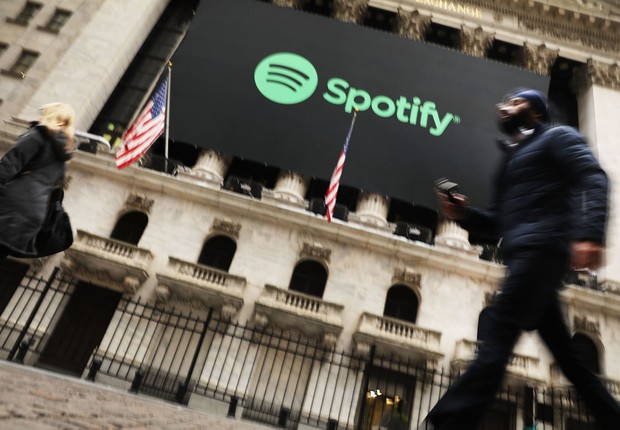 Logo do Spotify na bolsa de Nova York. Empresa abriu capital em abril de 2018 (Foto: Spencer Platt/Getty Images)