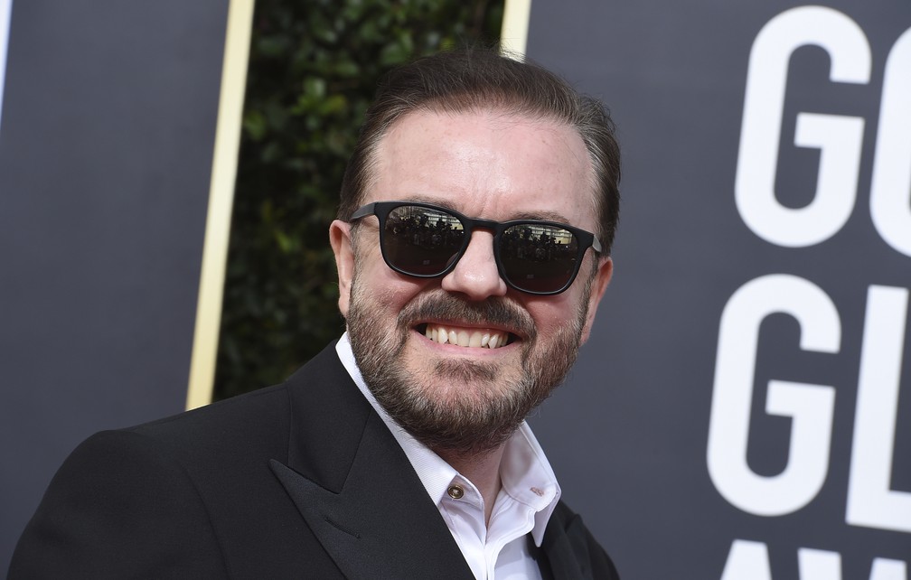 Ricky Gervais causa polêmica no Globo de Ouro com piadas sobre