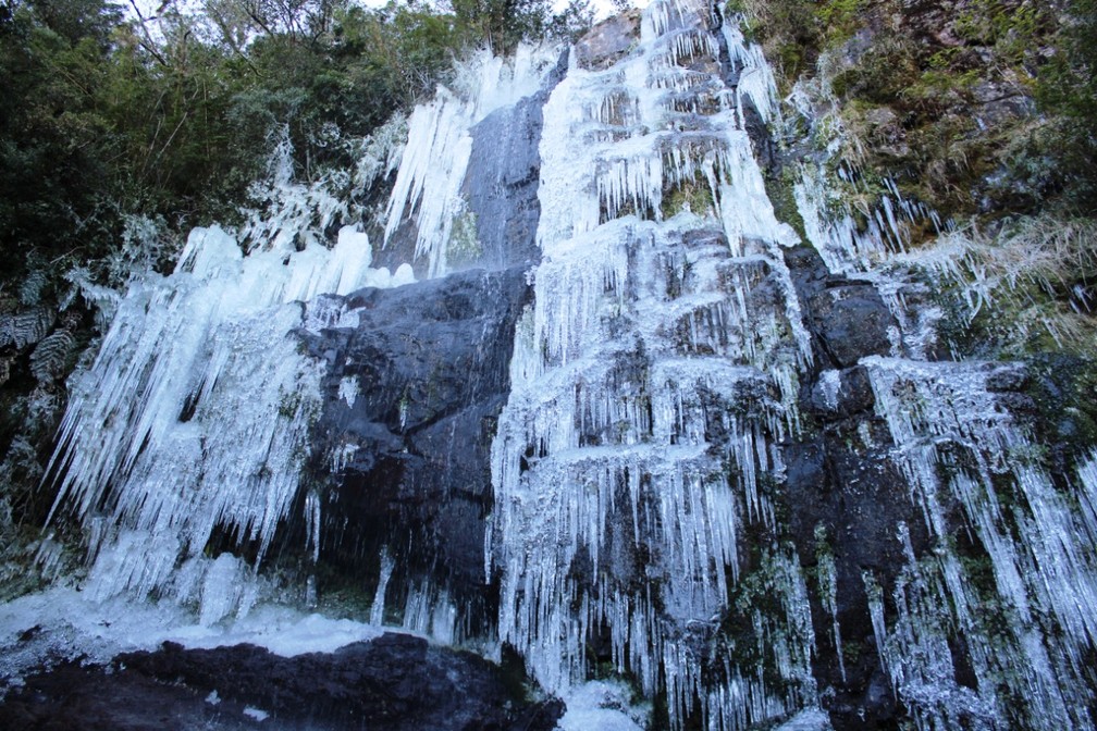 Em Urupema, cascata ficou congelada  Foto:  Marleno Muniz Farias/Prefeitura Urupema