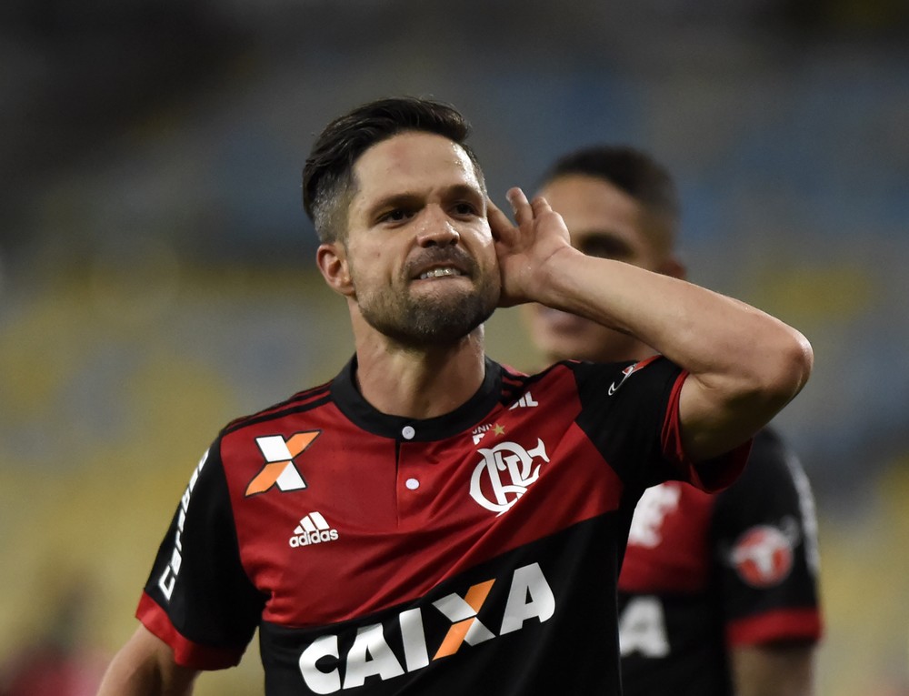 Com expressão forte, Diego comemorou muito o gol contra o Botafogo: agora são 17 gols em 51 jogos pelo Flamengo (Foto: André Durão / GloboEsporte.com)