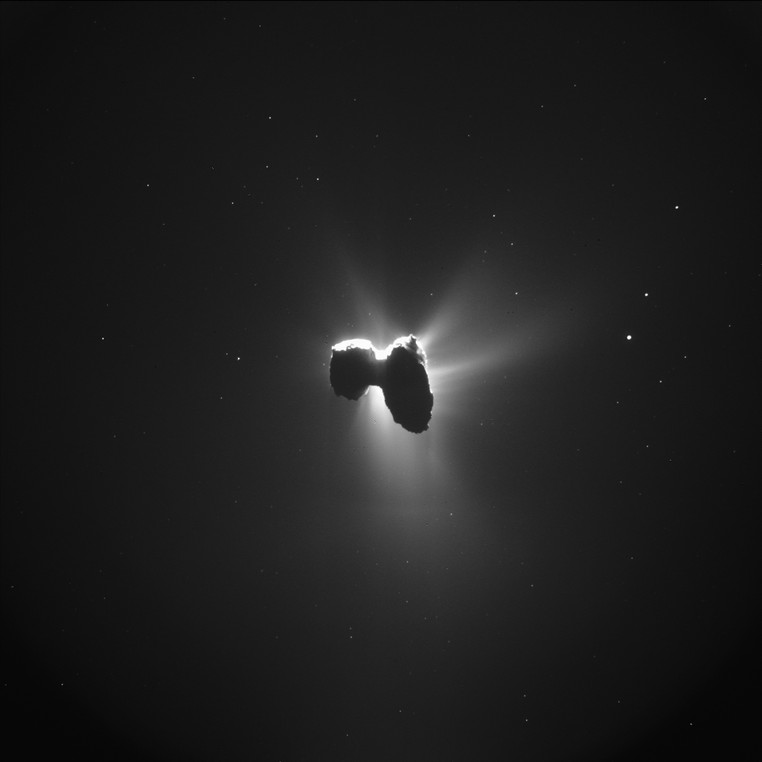 Foto do cometa 67P/Churyumov-Gerasimenko feita pela rosetta a 329 km (Foto: ESA)