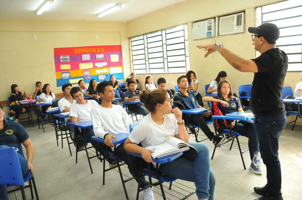 Governo anuncia retorno das aulas presenciais do ensino fundamental em  Manaus para 30 de setembro | Amazonas | G1