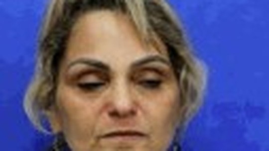 Presa por envenenar mulher com bombons foi agredida em presídio por outras detentas, diz defesa
