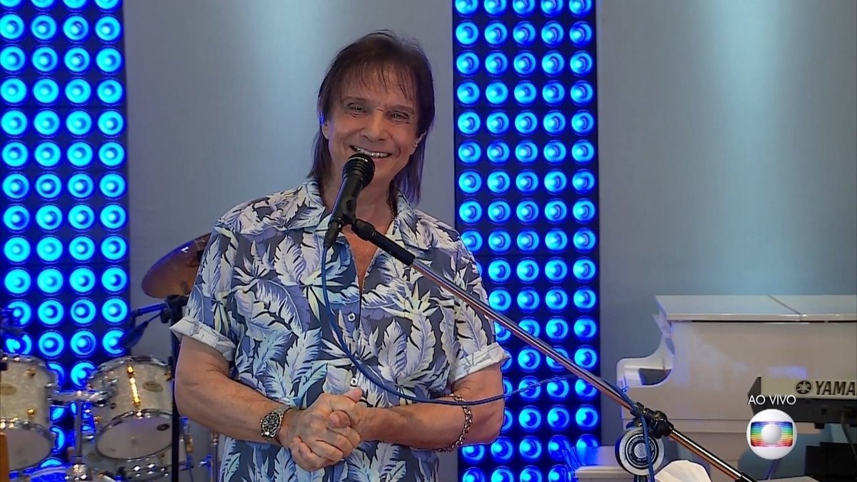 Roberto Carlos Comemora 79 Anos Com Live E Começa Show Ao Vivo No Domingão Do Faustão