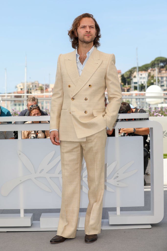 CANNES, FRANCE - MAY 19: Alessandro Borghi attends the photocall for "The Eight Mountains (Le Otto Montagne)" during the 75th annual Cannes film festival at Palais des Festivals on May 19, 2022 in Cannes, France. (Photo by Stephane Cardinale - Corbis/Corb (Foto: Corbis via Getty Images)