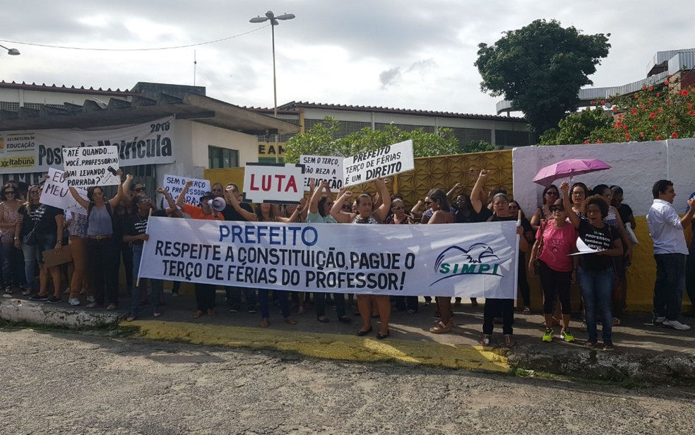 Professores de Itabuna entram em greve após falta de pagamento (Foto: Divulgação/Simpi)