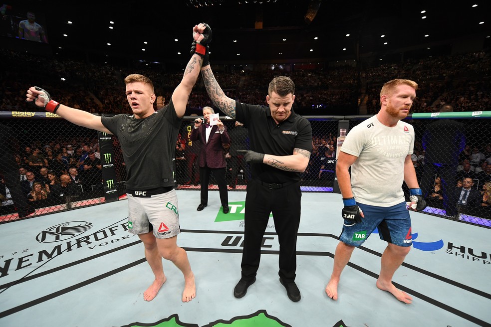 Jim Crute bate Sam Alvey com nocaute no primeiro round â?? Foto: Jeff Bottari/Zuffa LLC / Getty Images