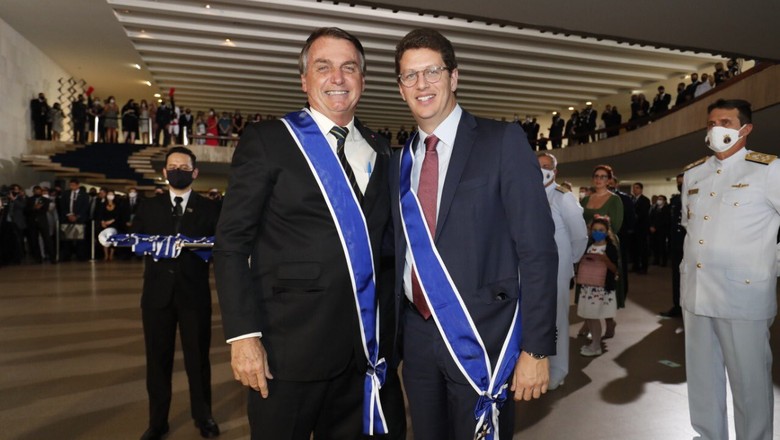 Jair Bolsonaro e Ricardo Salles (Foto: Twitter/Reprodução)