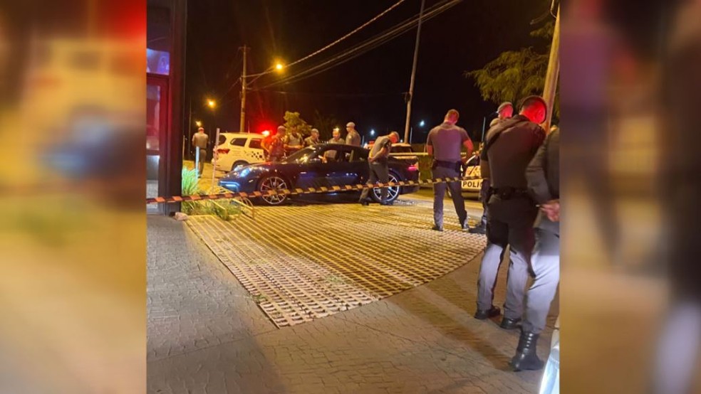 Empresário é morto a tiros em frente a academia na zona sul de Ribeirão Preto — Foto: Reprodução/EPTV