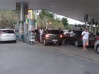 Grupo de AL protesta contra preço da gasolina e abastece com R$ 0,50