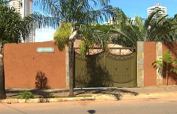 Homem atira várias vezes e fere 3 em Goiânia, Goiás (Foto: Reprodução/TV Anhanguera)