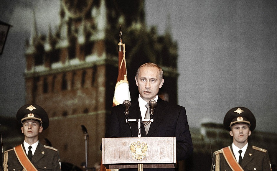 Vladimir Putin toma posse para o primeiro mandato como presidente da Rússia em 2000 (Foto: Kremlin)