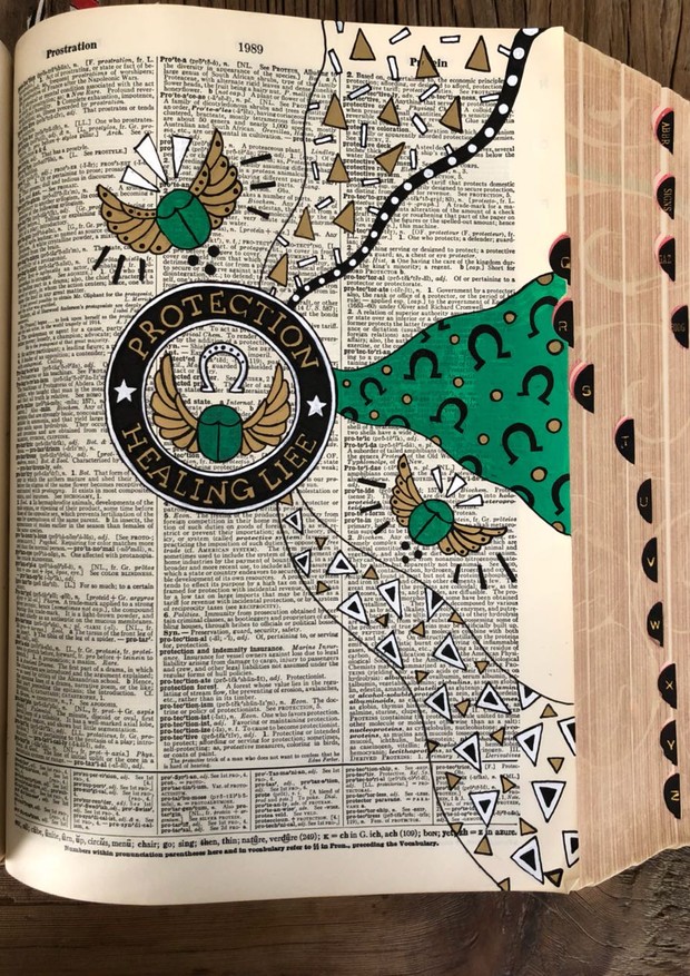 Ana Strumpf ilustra dicionário de 1980  para Beth Bugdaycay, da Foundrae (Foto: Arquivo Pessoal)