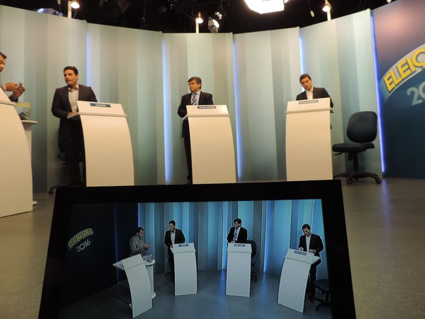 G1 - Candidatos discutem propostas para Rio Claro em debate na