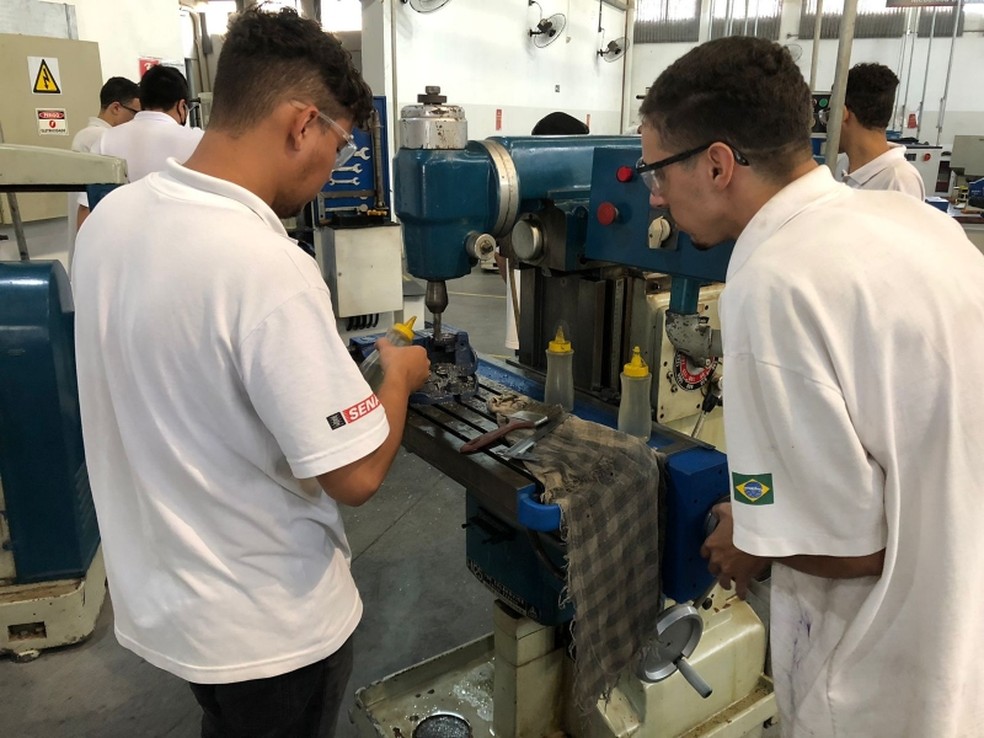 Curso de Aprendizagem Industrial de Mecânico de Usinagem Convencional do Senai — Foto: Divulgação