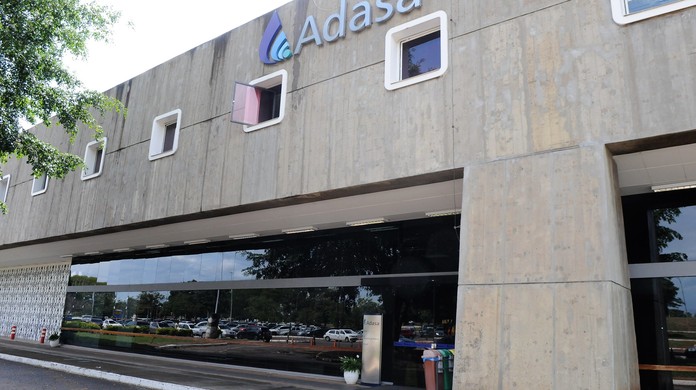 Resultado de imagem para Concurso Adasa DF 2020 abre vagas para níveis médio e superior; Até R$ 10 mil