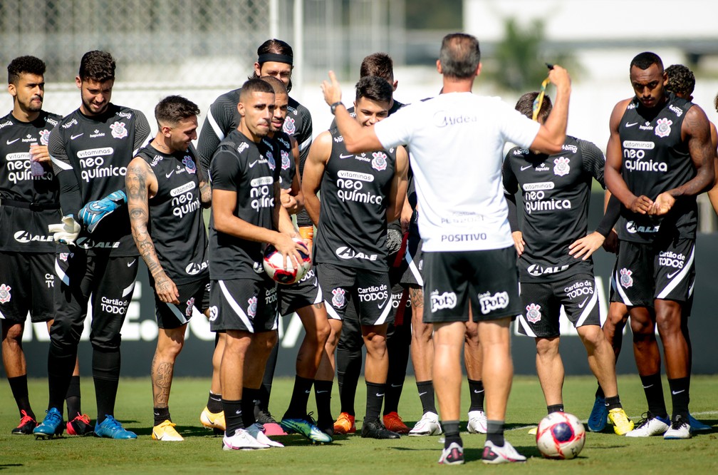 Com dois clássicos e estreia, Corinthians encara maratona de nove jogos em 27 dias