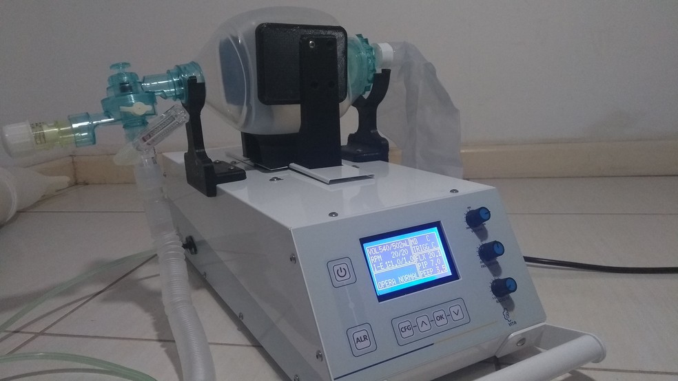Ventilador pulmonar Fasten-Vita desenvolvido pelo projeto da UTFPR e outras 11 universidades do Brasil — Foto: Inesc P&D Brsil/Imagem cedida