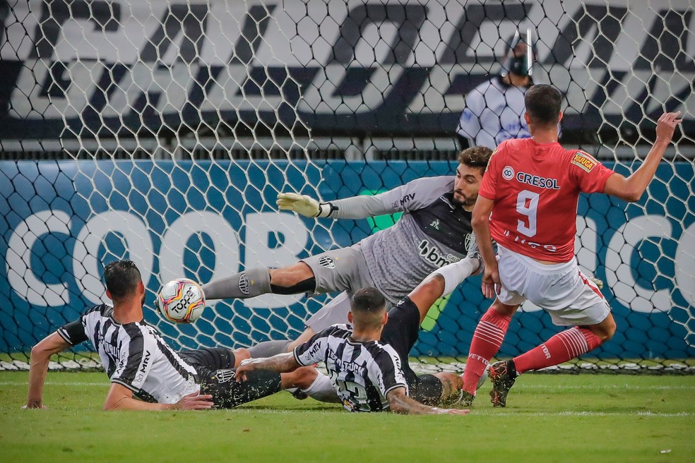 Tombense X Atletico Mg Final Do Campeonato Mineiro Marca Duelo De Gigantes Entre Rubens E Rafael Campeonato Mineiro Ge