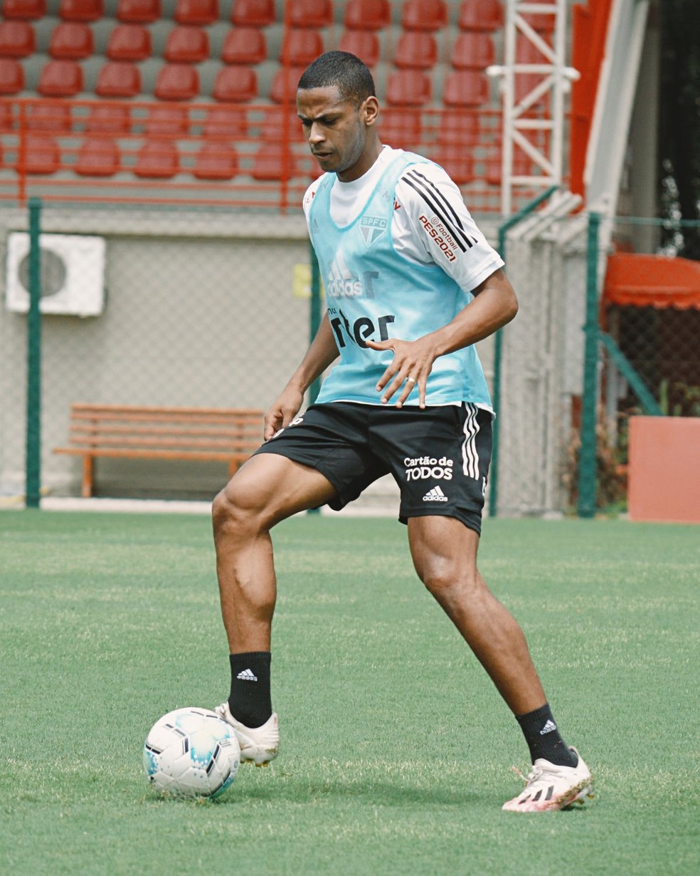 Bruno Alves em treino do São Paulo — Foto: Divulgação